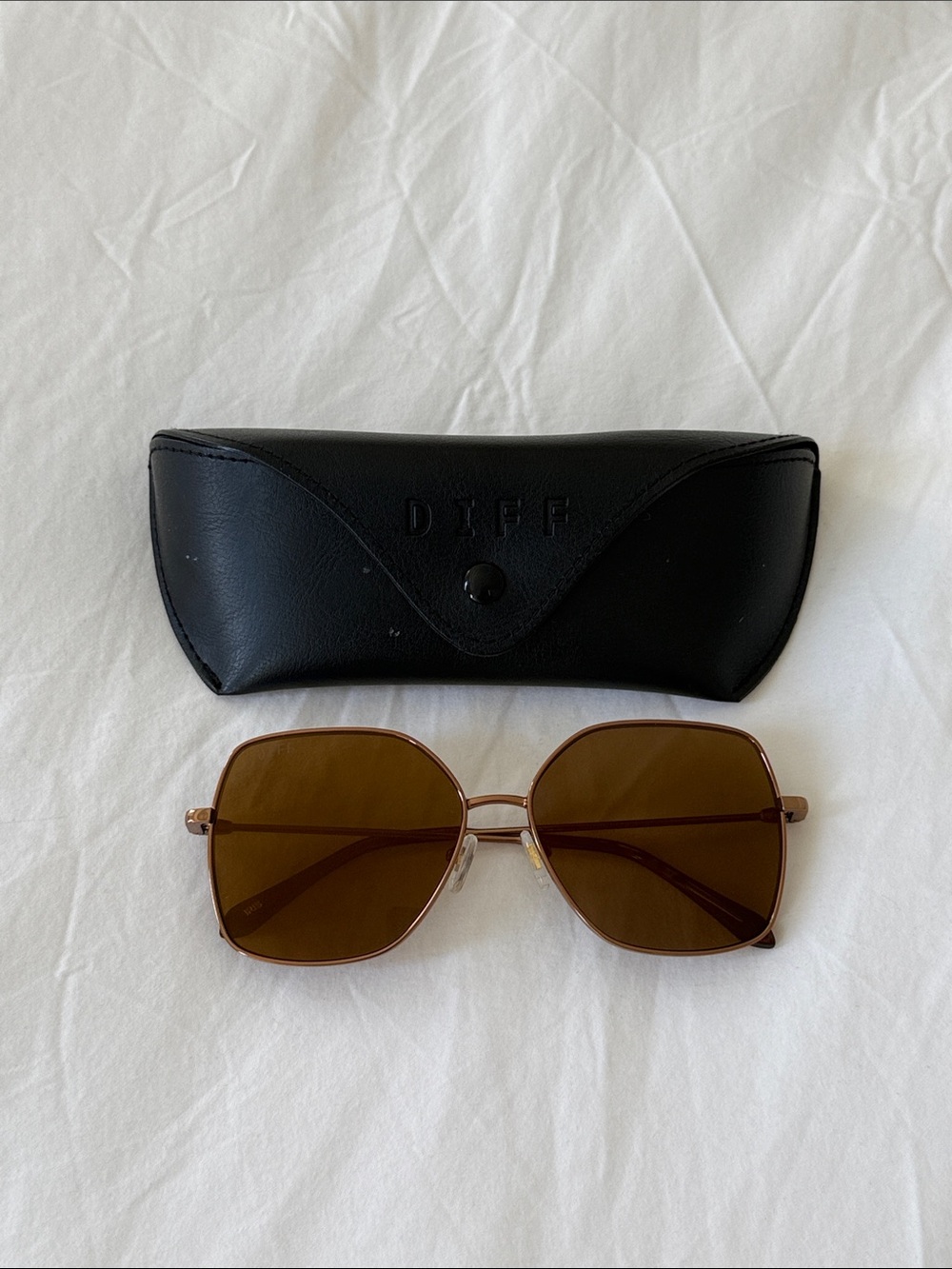 DIFF Eyewear Women's Brown Lens Gold Frame Sunglasses